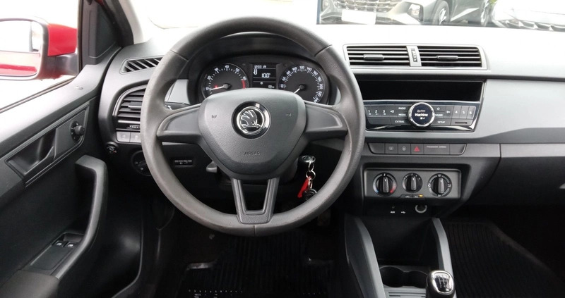 Skoda Fabia cena 27900 przebieg: 197300, rok produkcji 2017 z Alwernia małe 326